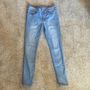 👖AMERICAN EAGLE 8 Long Light Blue Jeggings